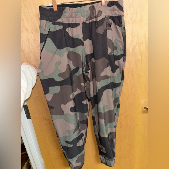 Omni-Shield Columbia Joggers - Picture 3 of 6